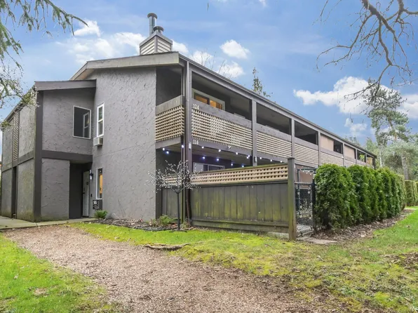 34909 Old Yale Rd #114, Abbotsford, BC V3G 2E7