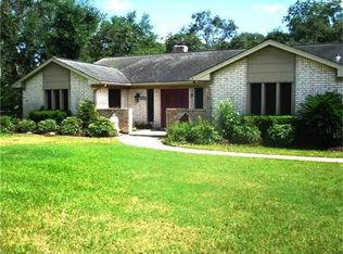 6903 S Oak Bend Dr, Alvin, TX 77511