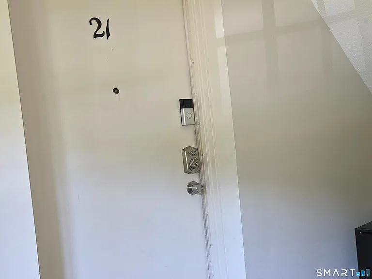 500 Oak Ave #21 — Photo 4