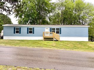 389 Tulip Ln E, Altoona, WI 54720