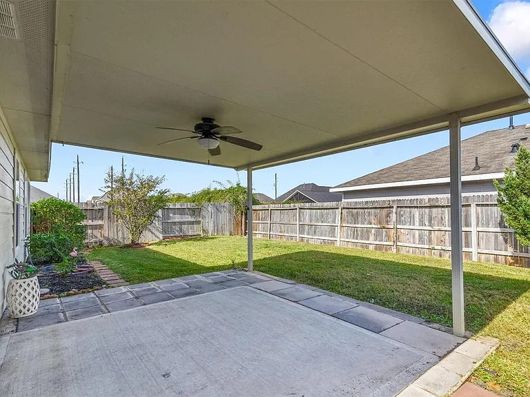 4034 Falvel Shadow Creek Dr — Photo 10