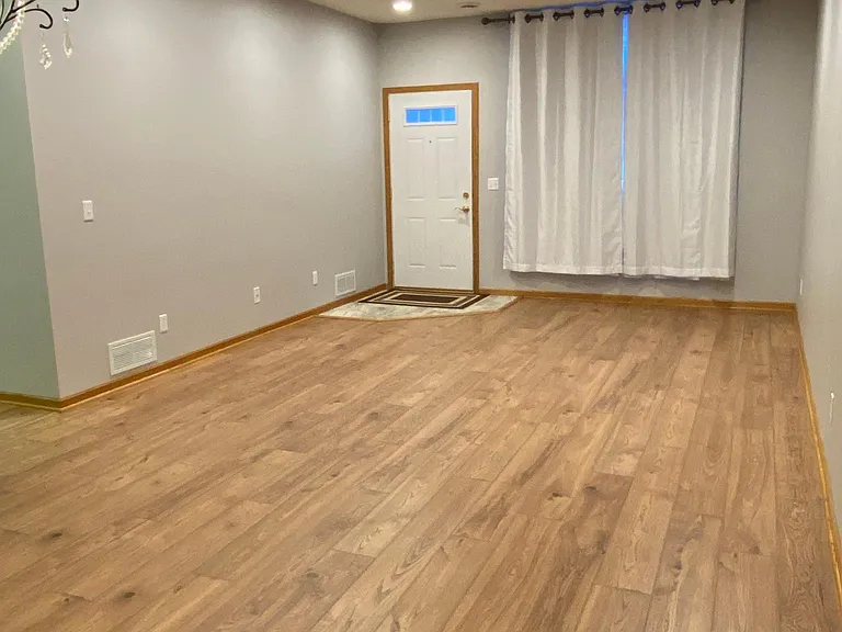 570 Tamarack Trl — Photo 4
