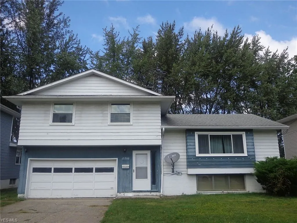 13700 Starlite Dr photo 1