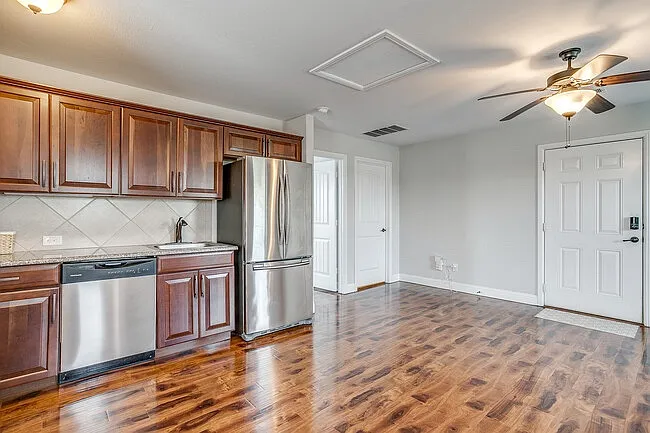 4203 Aspen Grove Ct — Photo 11