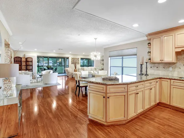 10 Westgate Lane #10d, Boynton Beach, FL 33436
