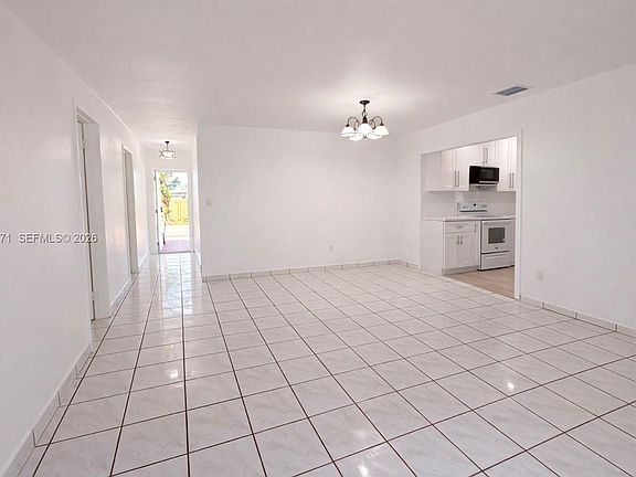 4th image of 12924 SW 45th Ter
