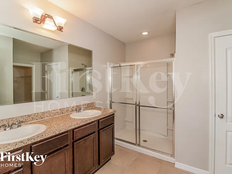 842 Freedom Blvd — Photo 8