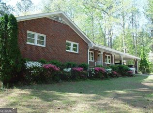 5662 Hearn Rd, Ellenwood, GA 30294