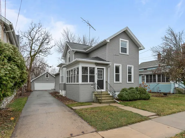 127 W South Park Ave, Oshkosh, WI 54902