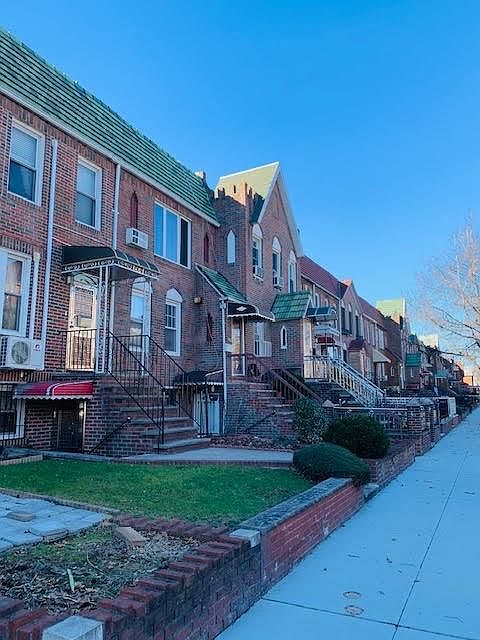 1st image of 1964 E 29th St