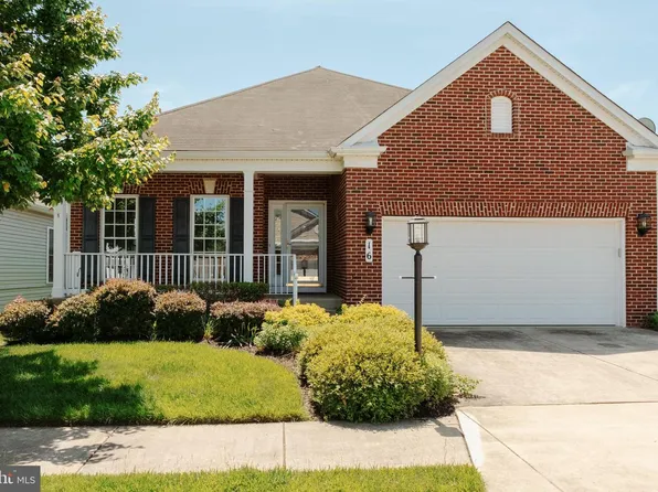 16 Hayride Ln #218, Taneytown, MD 21787