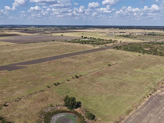 3rd image of 310 Tbd County Rd