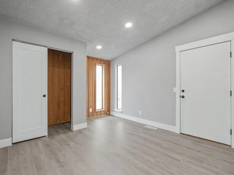 322 S Birch St — Photo 21