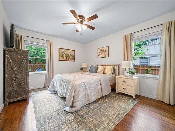 3rd image of 5229 Sequoia Ave