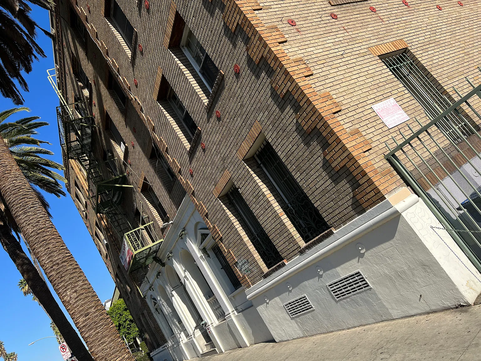 Studio, 500 sqft, $1,349 — Photo 1