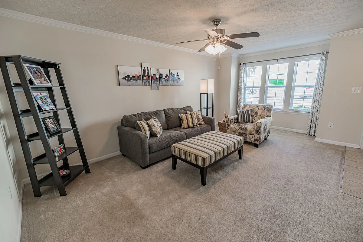 Building Photo - 210 Summerfield Dr #1