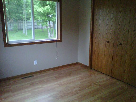 upstairs bedroom #1
