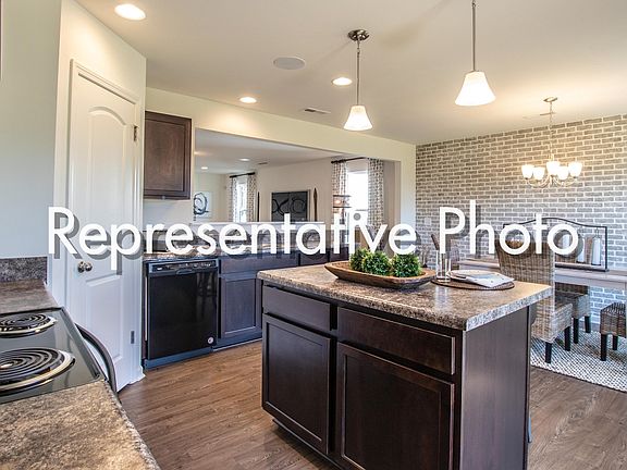 3rd image of 88 Willow Bend Ct