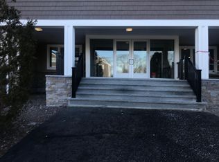 36 Dunham Rd APT 101, Beverly, MA 01915