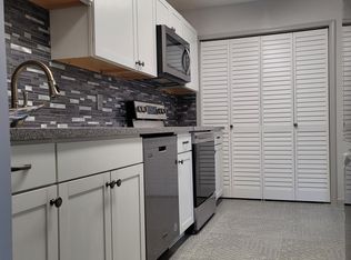 165 Cross Slope Ct UNIT C, Manalapan, NJ 07726