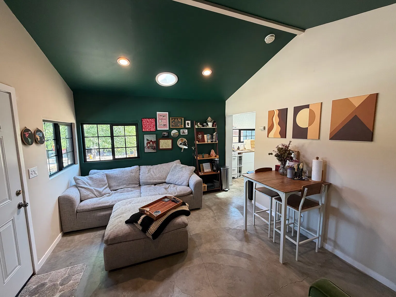 1 bed, 650 sqft, $2,500 — Photo 2
