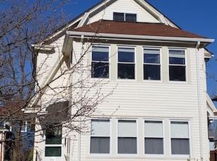 220 6th St, Providence, RI 02906