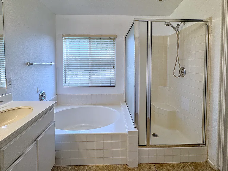 7637 Tuscany Pl — Photo 16