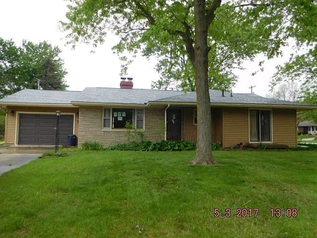 2307 Slayback St photo 1