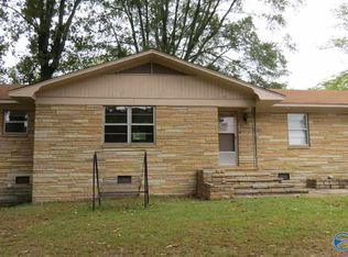 4800 Mountain Crest Dr, Guntersville, AL 35976