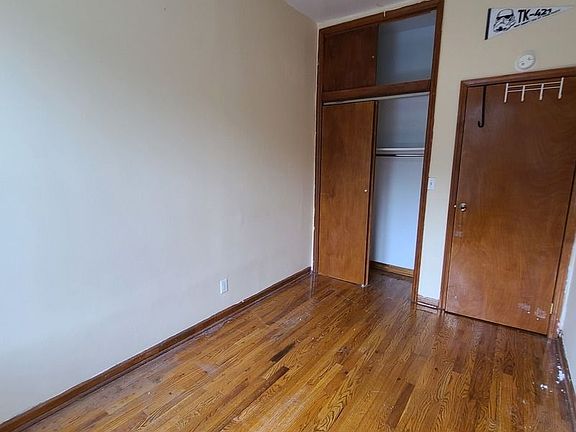 4th image of 132 Saint Marks Pl APT 7