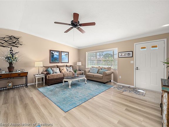 3rd image of 3721 Thunderbird Hill Cir