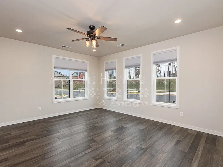 22230 Philanthropic Dr — Photo 23