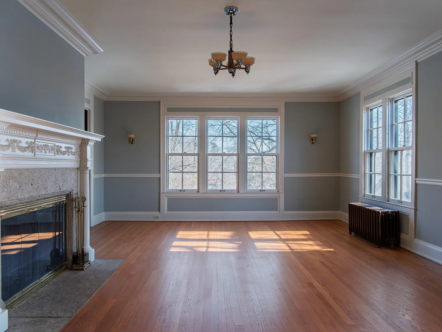 5 bed, 3332 sqft, $6,700 — Photo 1