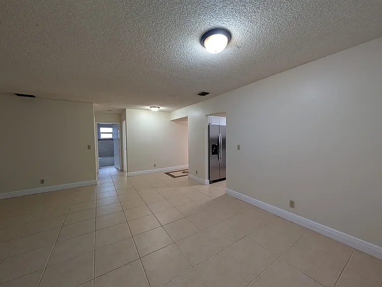 3830 Coral Tree Cir — Photo 6