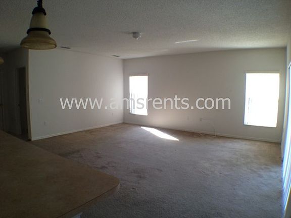 4th image of 1907 Lakeview Way
