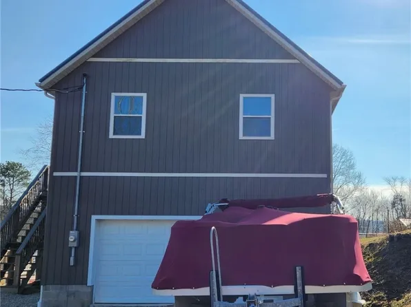 23520 Peterson Ln, Senecaville, OH 43780