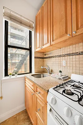 Sold by Compass | media 4