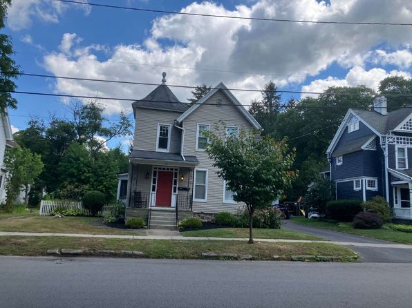 23 Woodlawn Ave #2A
