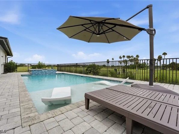 22833 Yellow Button Ln, Alva, FL 33920