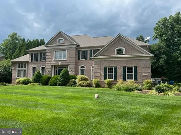 10756 Terkes Vw, Great Falls, VA 22066