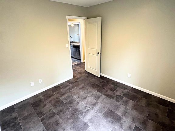 5th image of 5200 Sundown Dr