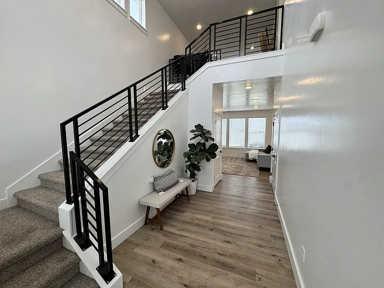 355 W 3085 S — Photo 5