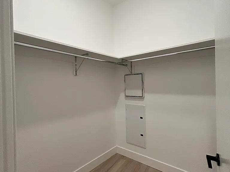 420 River Rd #208 — Photo 3