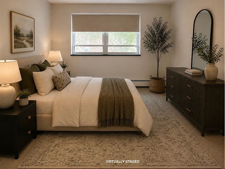Lexington St Apartments — Photo 41