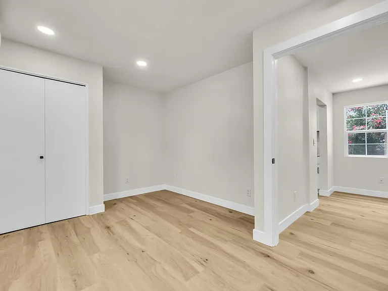 116 N Cornell Ave — Photo 43