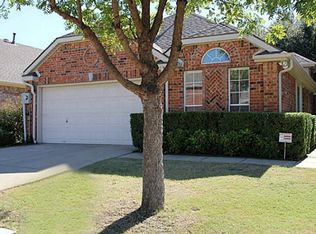 920 Highgate Dr, Lewisville, TX 75067