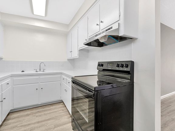 4th image of 13629 Kornblum Ave #Mt7cuexqy