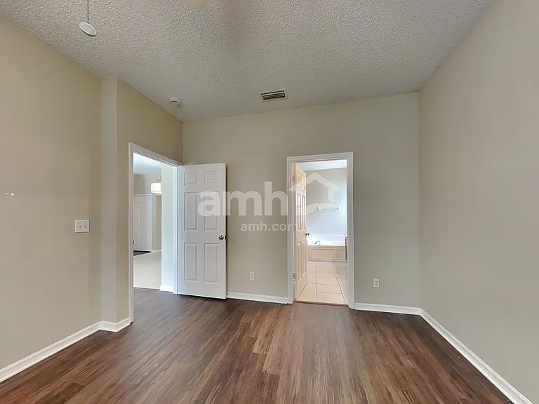 1345 Brooke View Dr — Photo 11