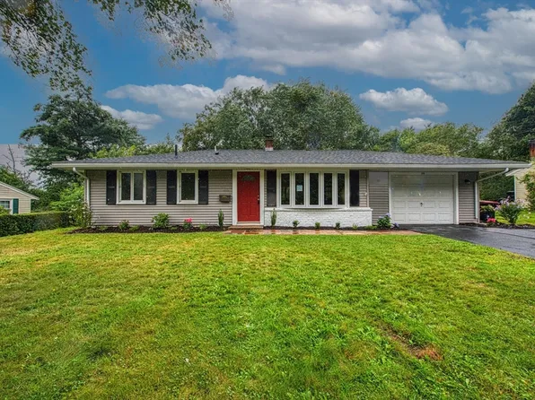 816 N Quincy St, Brockton, MA 02302