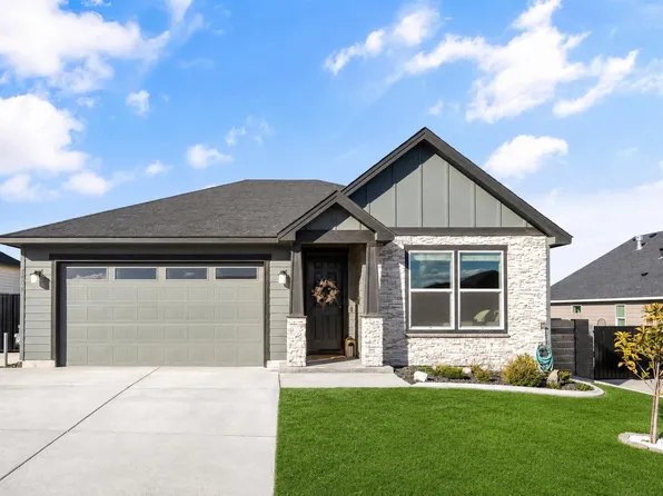7876 Cardinal Peak St, West Richland, WA 99353